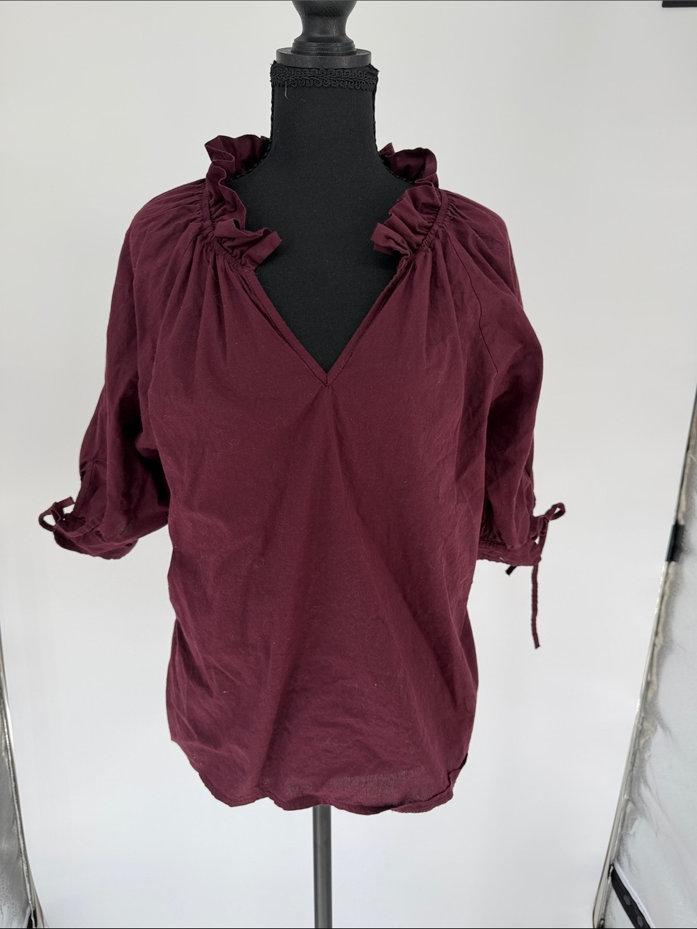 Sofia Made in Italy- Women’s Ruffled V-Neck Top in Burgundy cotton